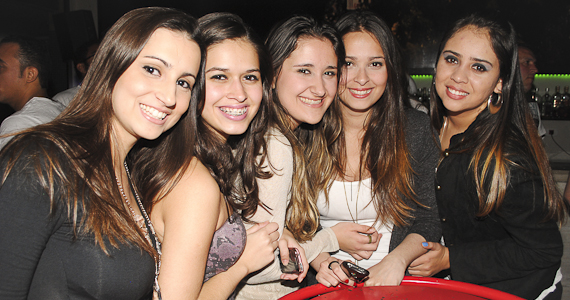 Boteco Vila Rica ofereceu bolinho de casquinha de siri no Happy Hour