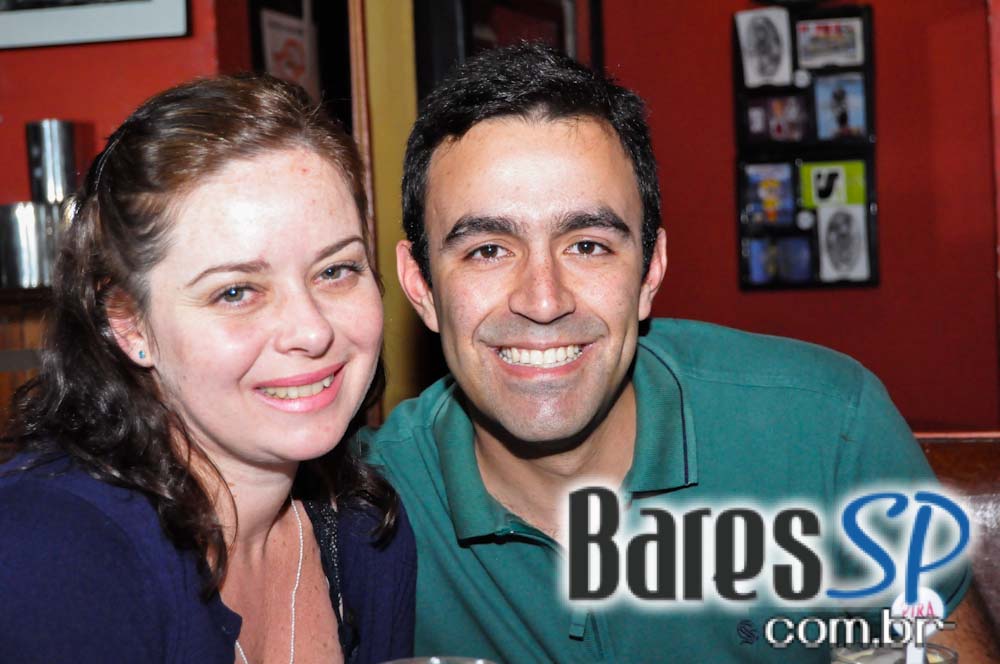 Trio Expresso animou a noite de sexta-feira do Piratiniga Bar Trio Expresso animou a noite de sexta-feira do Piratiniga Bar