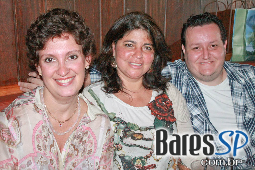 Ao Vivo Music recebeu na sexta-feira a cantora Cris Cabianca Ao Vivo Music recebeu na sexta-feira a cantora Cris Cabianca