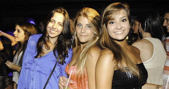 Mega Moraes e Rafael cantaram sertanejo e arrocha no Koo Club