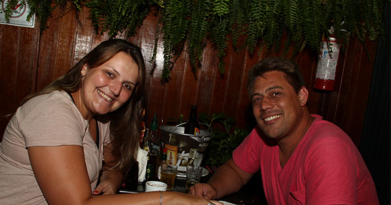 Quinta-feira teve promoção de balde de cerveja no Bar Zé Bonito