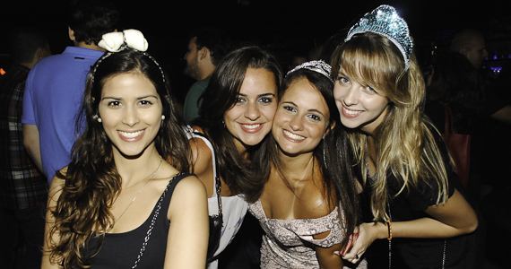 She Rocks realizou festa Celebrate By Chandon com show da banda Remake