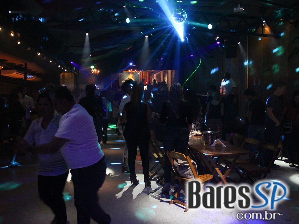 Clube do Balanço se apresentou no Grazie a Dio! na sexta-feira Clube do Balanço se apresentou no Grazie a Dio! na sexta-feira