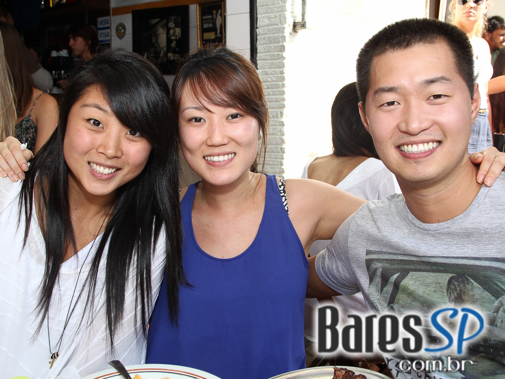 No sábado teve Feijoada no Veloso Bar, na Vila Mariana, com muitas opções em Caipirinha No sábado teve Feijoada no Veloso Bar, na Vila Mariana, com muitas opções em Caipirinha