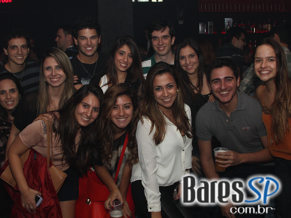 Beco 203 realiza festa Indierokkers com bebidas especiais e DJs convidados Beco 203 realiza festa Indierokkers com bebidas especiais e DJs convidados