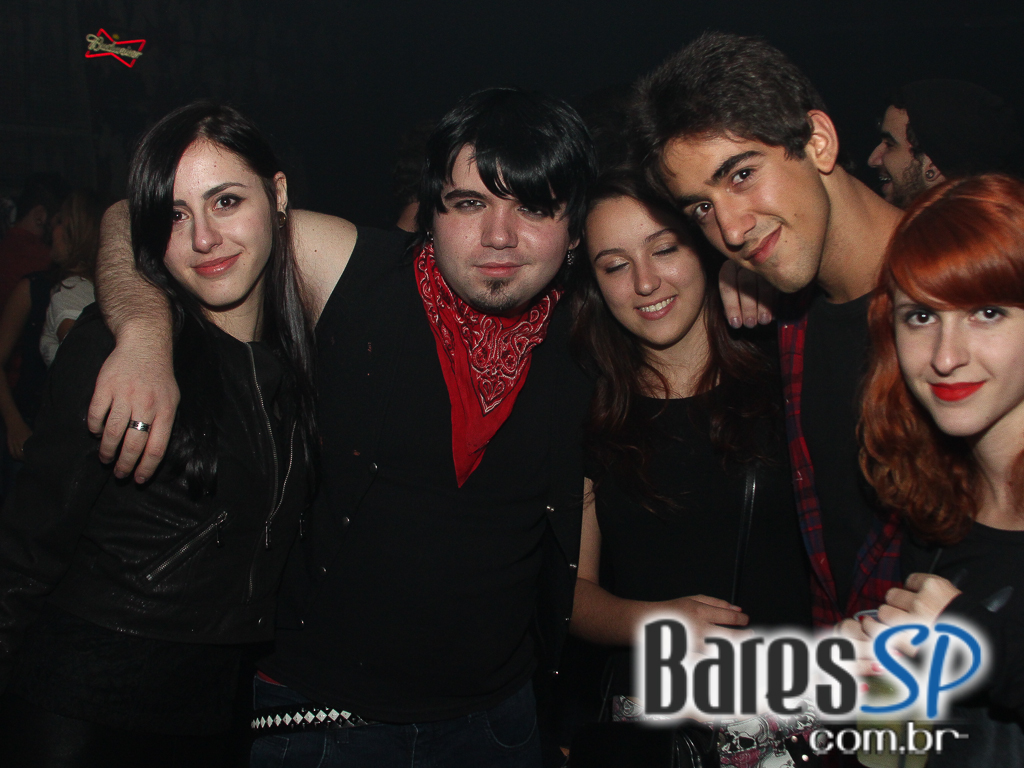 Beco 203 realiza festa Indierokkers com bebidas especiais e DJs convidados Beco 203 realiza festa Indierokkers com bebidas especiais e DJs convidados