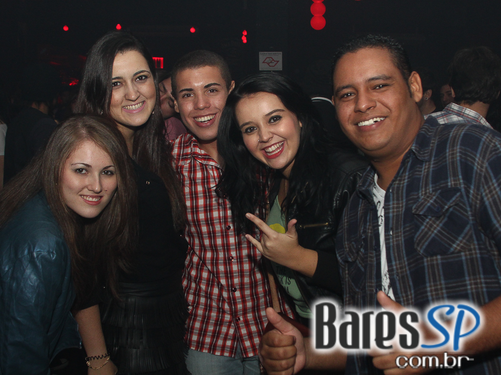 Beco 203 realiza festa Indierokkers com bebidas especiais e DJs convidados Beco 203 realiza festa Indierokkers com bebidas especiais e DJs convidados