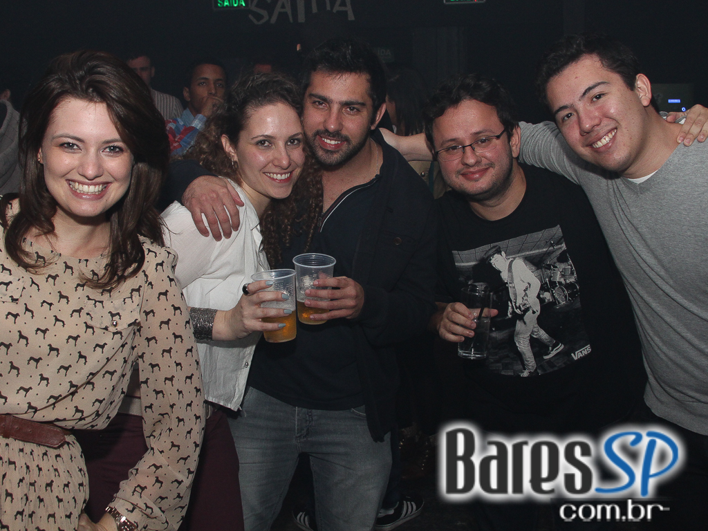 Beco 203 realiza festa Indierokkers com bebidas especiais e DJs convidados Beco 203 realiza festa Indierokkers com bebidas especiais e DJs convidados