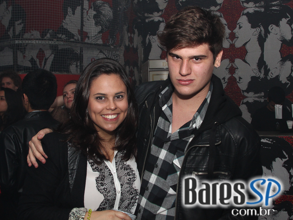 Beco 203 realiza festa Indierokkers com bebidas especiais e DJs convidados Beco 203 realiza festa Indierokkers com bebidas especiais e DJs convidados