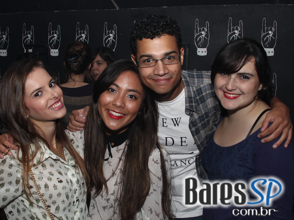 Beco 203 realiza festa Indierokkers com bebidas especiais e DJs convidados Beco 203 realiza festa Indierokkers com bebidas especiais e DJs convidados