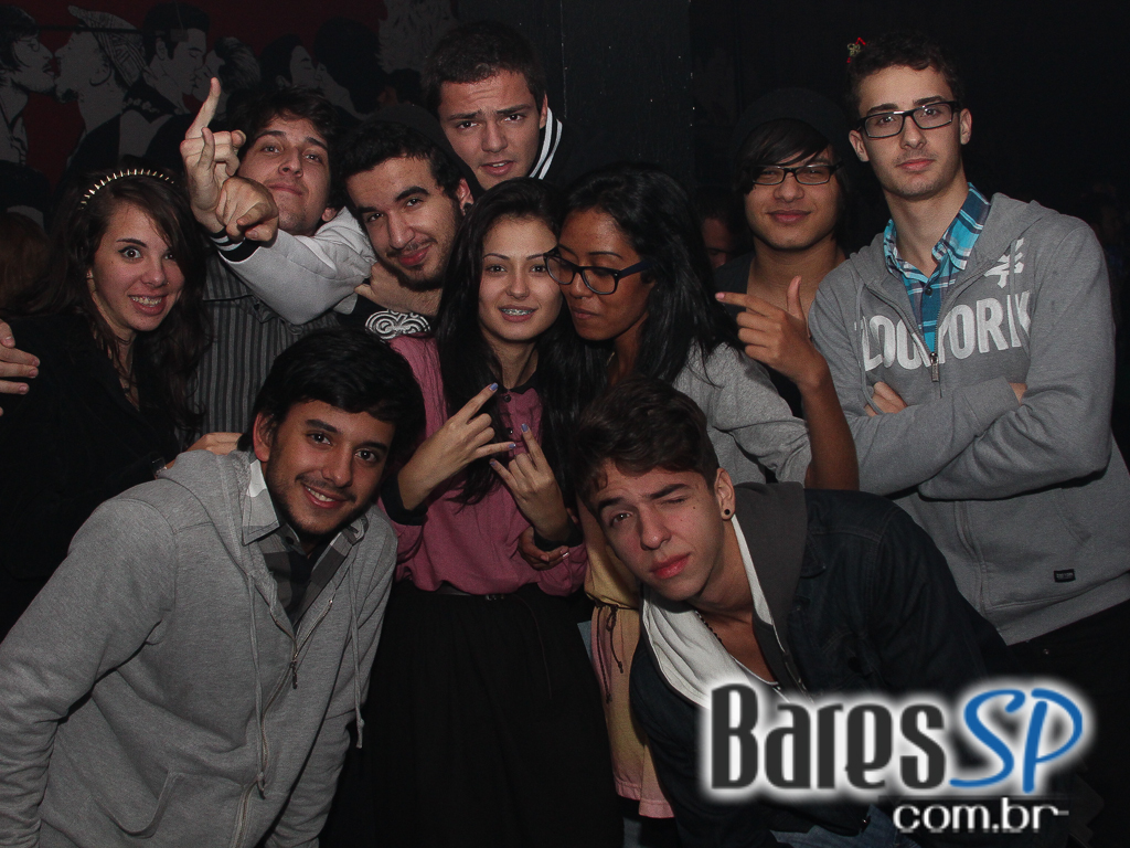 Beco 203 realiza festa Indierokkers com bebidas especiais e DJs convidados Beco 203 realiza festa Indierokkers com bebidas especiais e DJs convidados