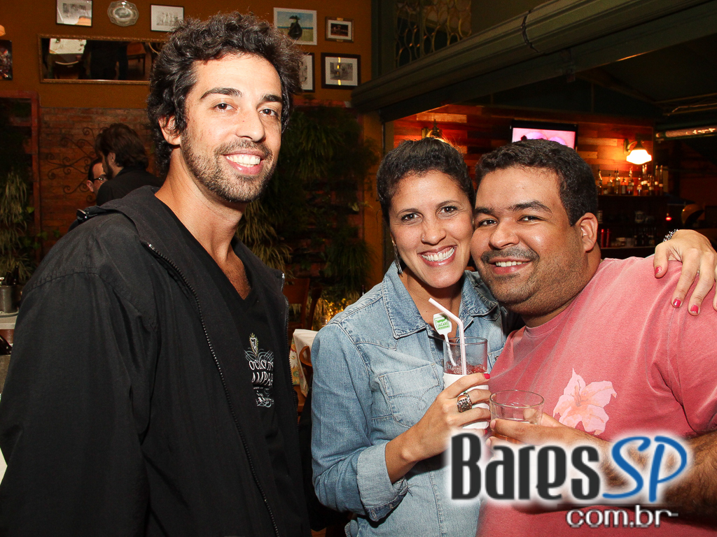 Quinta-Feira teve Happy Hour no Jacaré Grill, na Vila Madalena, com muitos grelhados e cerveja Quinta-Feira teve Happy Hour no Jacaré Grill, na Vila Madalena, com muitos grelhados e cerveja