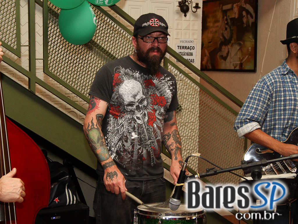 Quinta-Feira teve Happy Hour no Jacaré Grill, na Vila Madalena, com muitos grelhados e cerveja Quinta-Feira teve Happy Hour no Jacaré Grill, na Vila Madalena, com muitos grelhados e cerveja