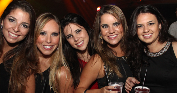 Terceira edição do Baile do Zeh Pretim homenageou a diva inglesa Amy Winehouse