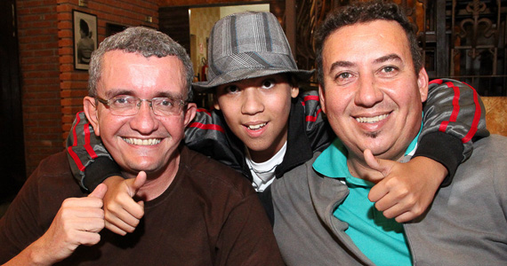 Sexta-feira animada no Seu Beraldo com cerveja gelada e música ao vivo