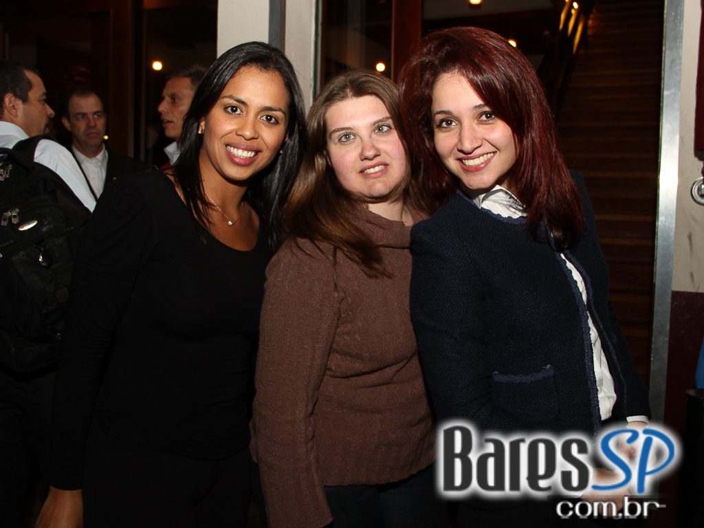 Todas as Quartas têm Happy Hour na Vila Mariana, no Veloso Bar, com muitas opções em Caipirinhas Todas as Quartas têm Happy Hour na Vila Mariana, no Veloso Bar, com muitas opções em Caipirinhas