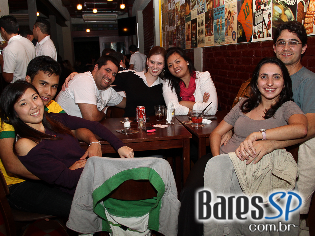 Todas as Quartas têm Happy Hour na Vila Mariana, no Veloso Bar, com muitas opções em Caipirinhas Todas as Quartas têm Happy Hour na Vila Mariana, no Veloso Bar, com muitas opções em Caipirinhas