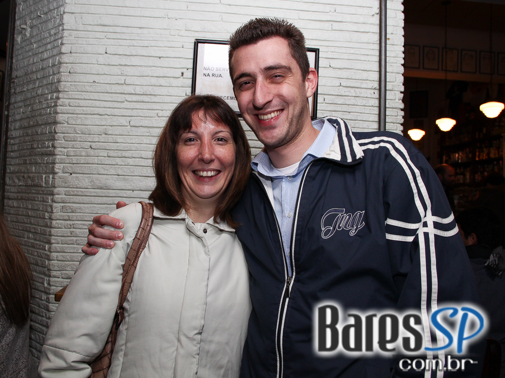 Todas as Quartas têm Happy Hour na Vila Mariana, no Veloso Bar, com muitas opções em Caipirinhas Todas as Quartas têm Happy Hour na Vila Mariana, no Veloso Bar, com muitas opções em Caipirinhas