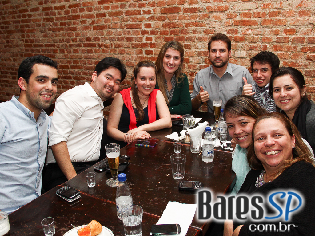 Todas as Quartas têm Happy Hour na Vila Mariana, no Veloso Bar, com muitas opções em Caipirinhas Todas as Quartas têm Happy Hour na Vila Mariana, no Veloso Bar, com muitas opções em Caipirinhas