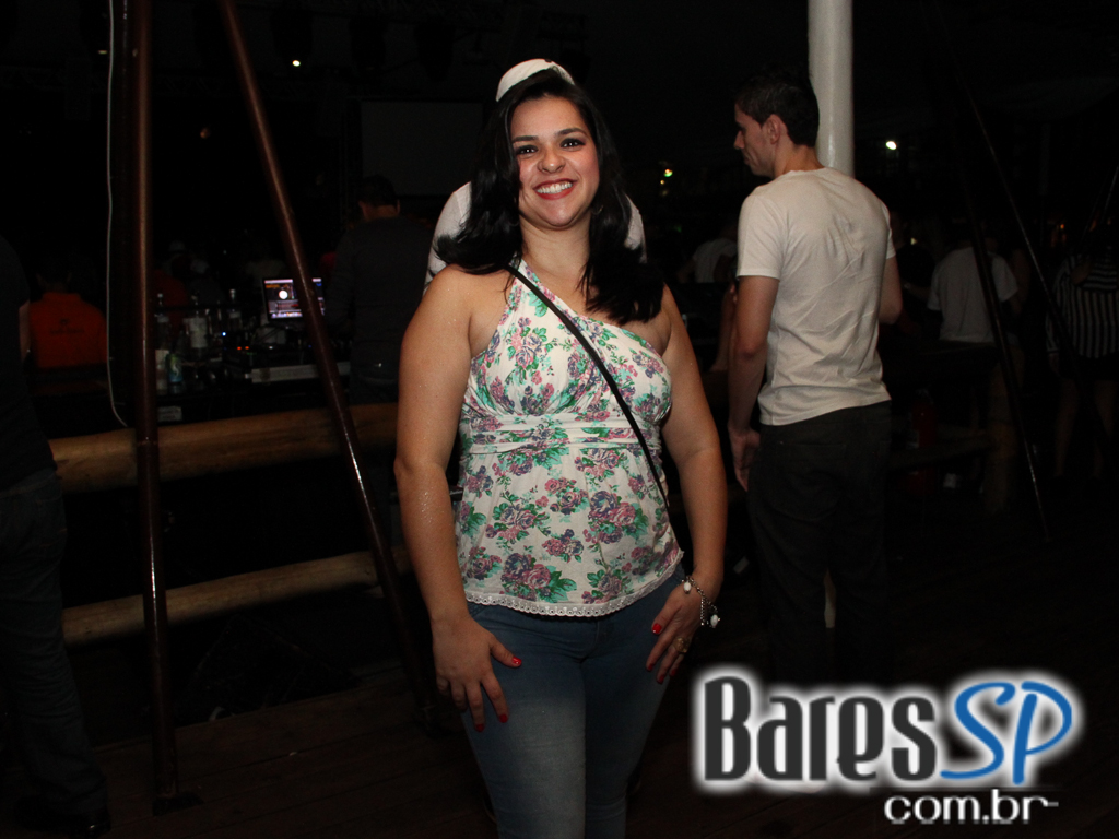 Cantor Rodriguinho se apresentou na sexta-feira no Santa Aldeia Cantor Rodriguinho se apresentou na sexta-feira no Santa Aldeia