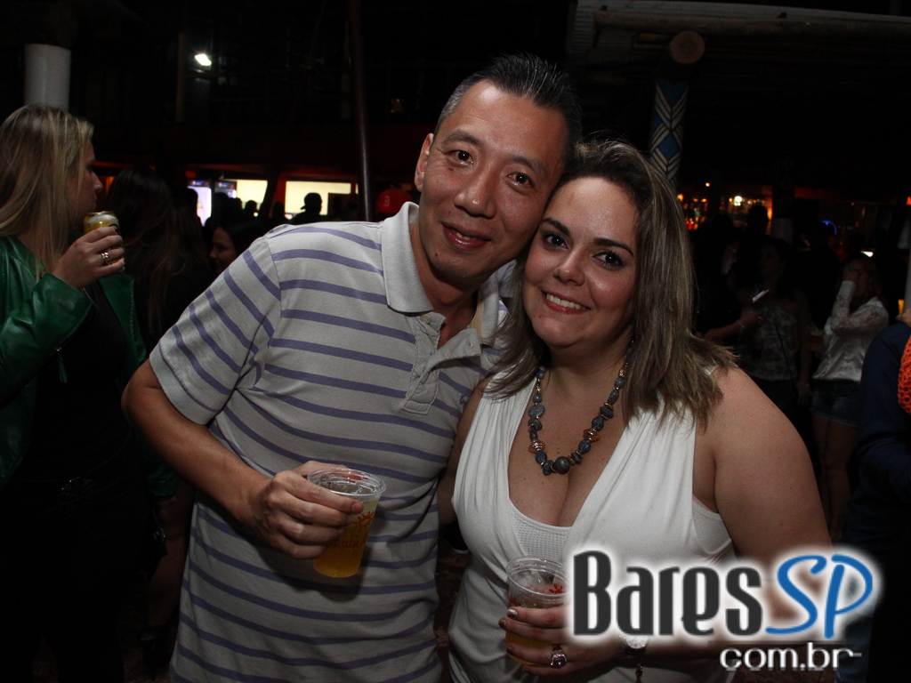 Cantor Rodriguinho se apresentou na sexta-feira no Santa Aldeia Cantor Rodriguinho se apresentou na sexta-feira no Santa Aldeia