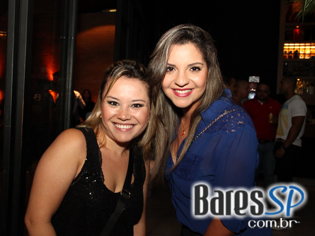Sertanejo Universitário e samba agitaram a noite de sexta-feira no Bar Fidelis Sertanejo Universitário e samba agitaram a noite de sexta-feira no Bar Fidelis