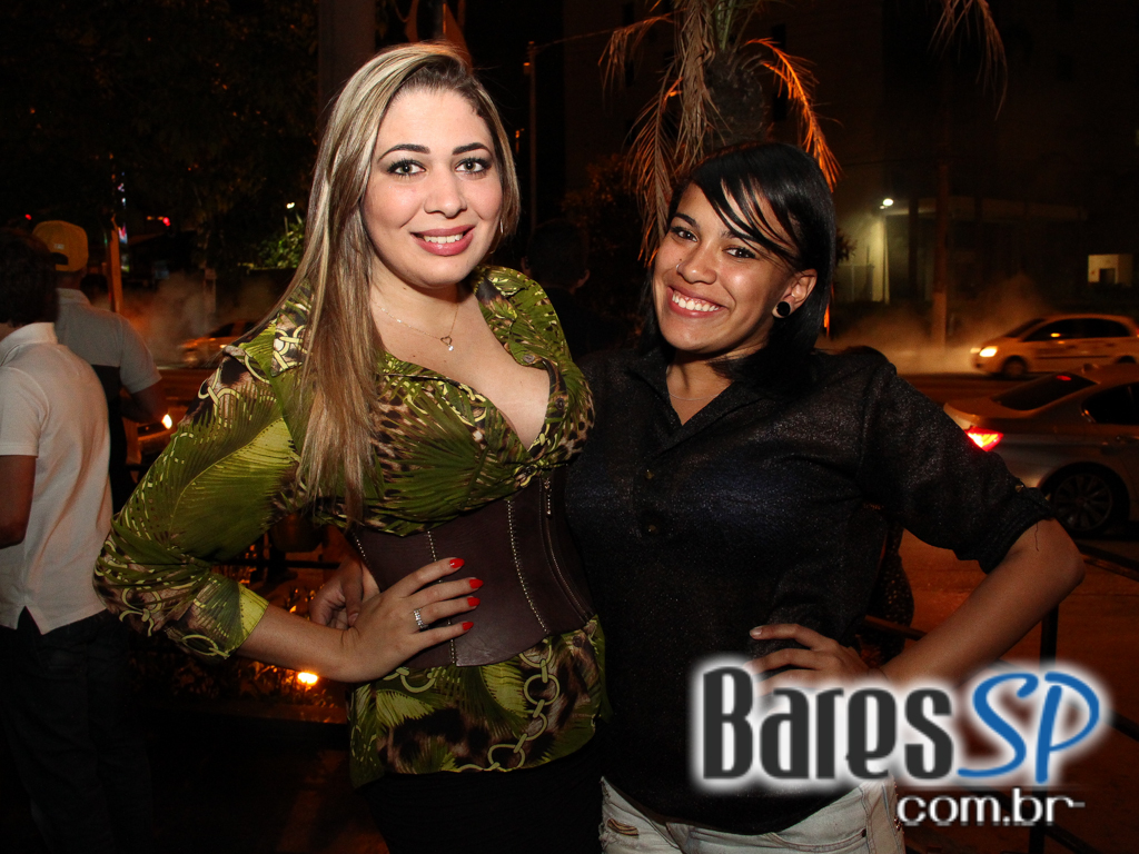 Samba da Vila com grupos convidados no Bar Fidelis Samba da Vila com grupos convidados no Bar Fidelis