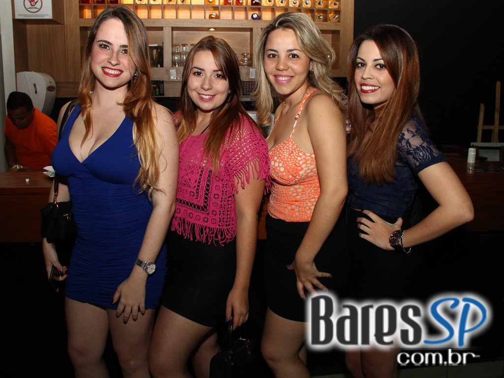 Samba da Vila com grupos convidados no Bar Fidelis Samba da Vila com grupos convidados no Bar Fidelis