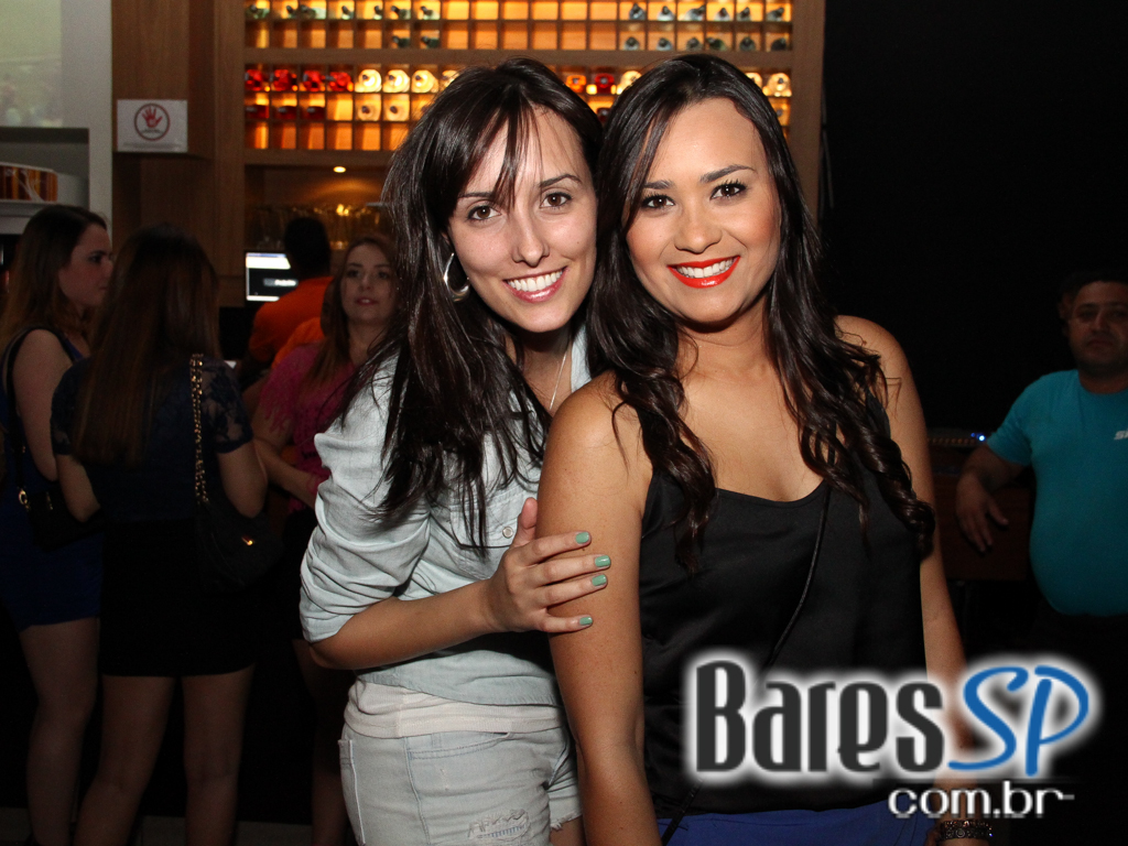 Samba da Vila com grupos convidados no Bar Fidelis Samba da Vila com grupos convidados no Bar Fidelis