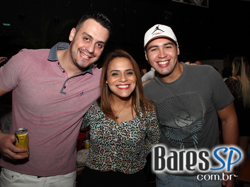 Samba da Vila com grupos convidados no Bar Fidelis Samba da Vila com grupos convidados no Bar Fidelis