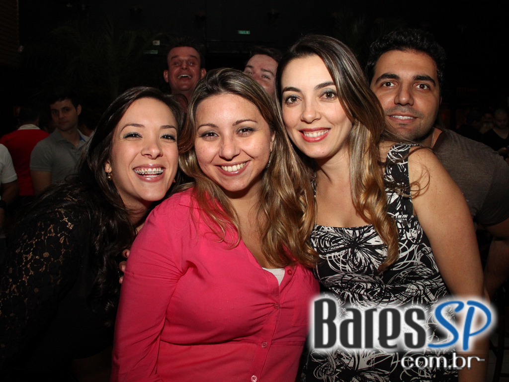 Samba da Vila com grupos convidados no Bar Fidelis Samba da Vila com grupos convidados no Bar Fidelis