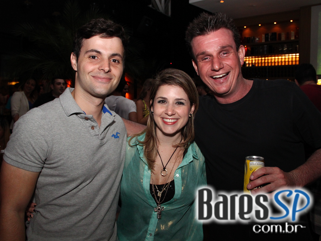 Samba da Vila com grupos convidados no Bar Fidelis Samba da Vila com grupos convidados no Bar Fidelis