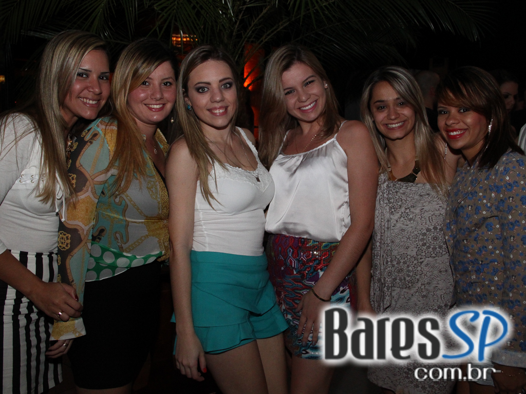 Samba da Vila com grupos convidados no Bar Fidelis Samba da Vila com grupos convidados no Bar Fidelis