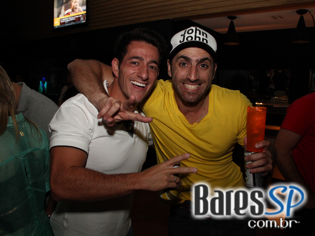 Samba da Vila com grupos convidados no Bar Fidelis Samba da Vila com grupos convidados no Bar Fidelis