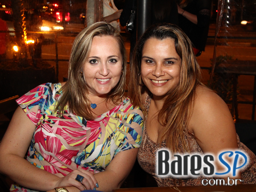 Samba da Vila com grupos convidados no Bar Fidelis Samba da Vila com grupos convidados no Bar Fidelis