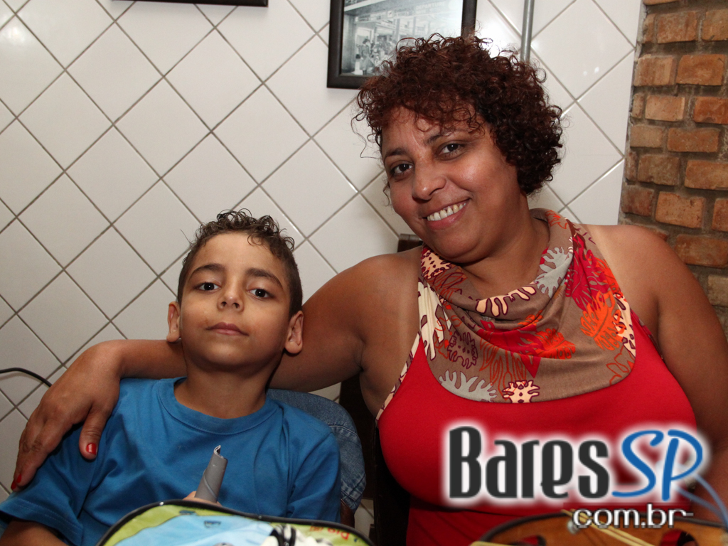 Nova Authoria e grupo Contraste no aniversário de 5 anos do Boteco São Paulo