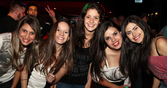 Banda Mandrakke se apresentou no Sky