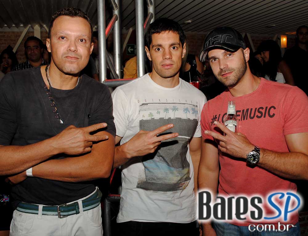 A Lanterna embalou a noite de sexta-feira com atrações especiais A Lanterna embalou a noite de sexta-feira com atrações especiais