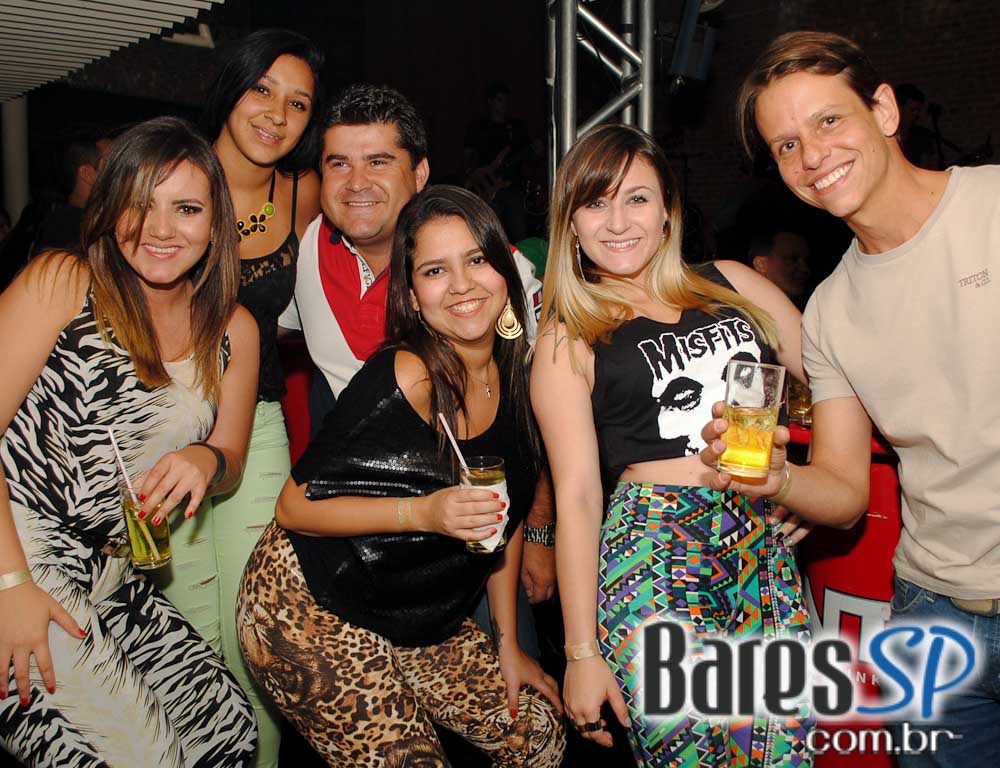 A Lanterna embalou a noite de sexta-feira com atrações especiais A Lanterna embalou a noite de sexta-feira com atrações especiais