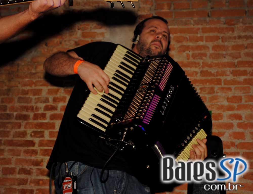 A Lanterna embalou a noite de sexta-feira com atrações especiais A Lanterna embalou a noite de sexta-feira com atrações especiais