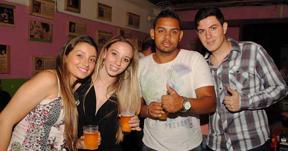 Sorriso de Marphim e Quinteto em Branco e Preto no Bar Mangueira