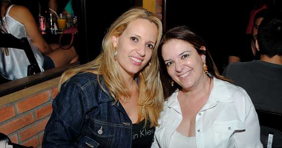 Música ao vivo e cardápio variado no palco do Boteco Madá 