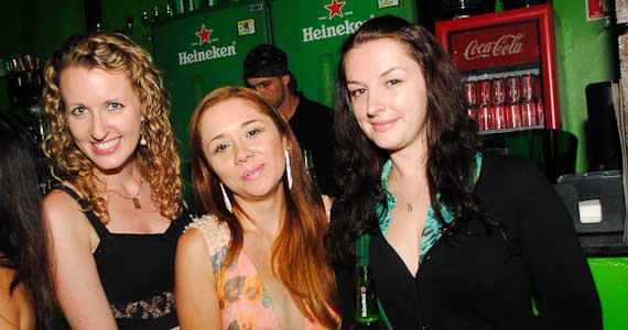 Ambiente descontraído na noite de sábado no Vila Moema