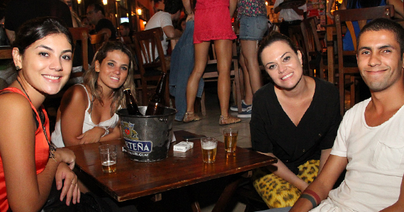 Open Bar no happy hour do Bar Seu Domingos na Vila Madalena