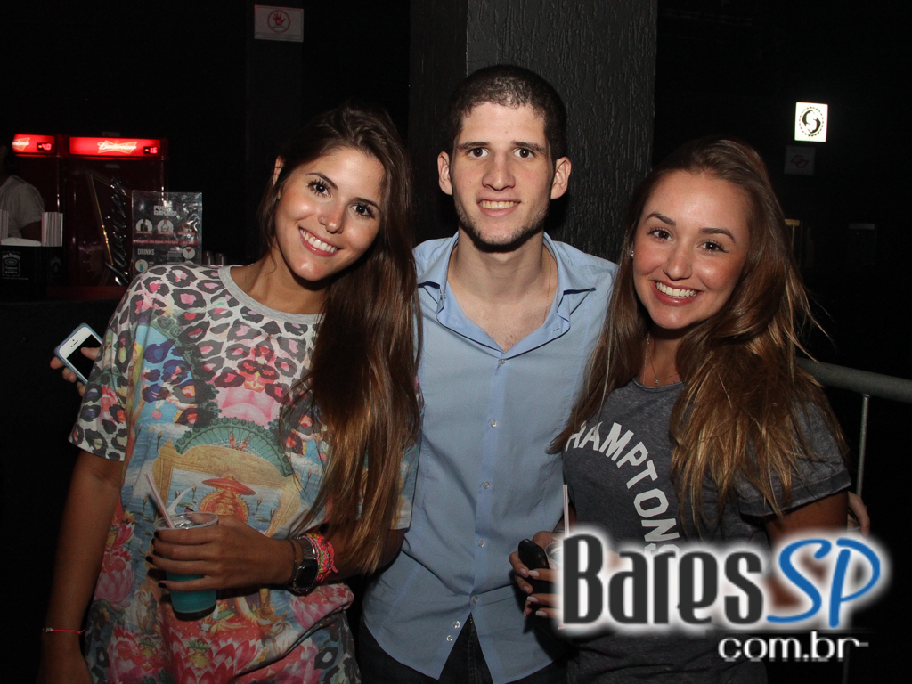 Projeto Fuck Rehab com DJs convidados agitaram a pista do Beco 203 Projeto Fuck Rehab com DJs convidados agitaram a pista do Beco 203