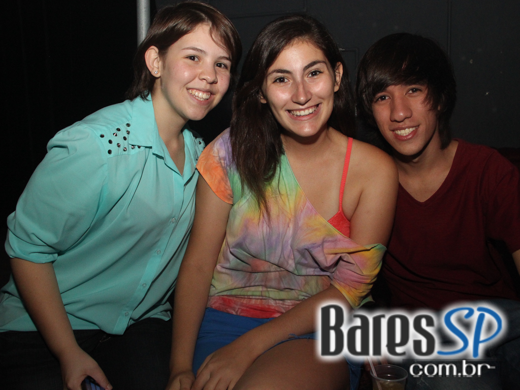 Projeto Fuck Rehab com DJs convidados agitaram a pista do Beco 203 Projeto Fuck Rehab com DJs convidados agitaram a pista do Beco 203