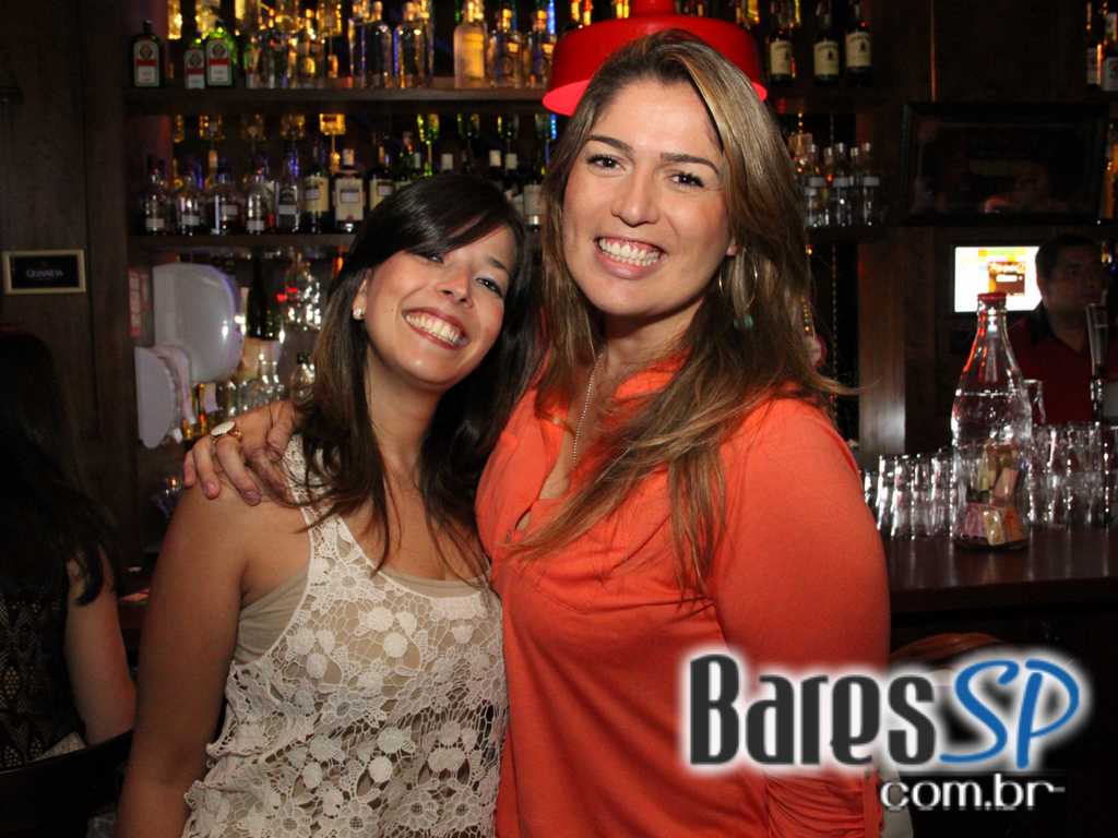 Banda Insônica embalou a noite de sexta-feira do St. George's Pub Banda Insônica embalou a noite de sexta-feira do St. George's Pub