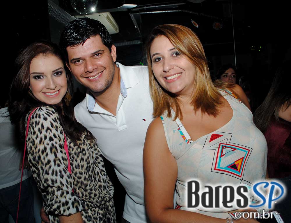 Sábado foi dia de Mega Festa Anos 80 que animou a noite da Autobahn Sábado foi dia de Mega Festa Anos 80 que animou a noite da Autobahn