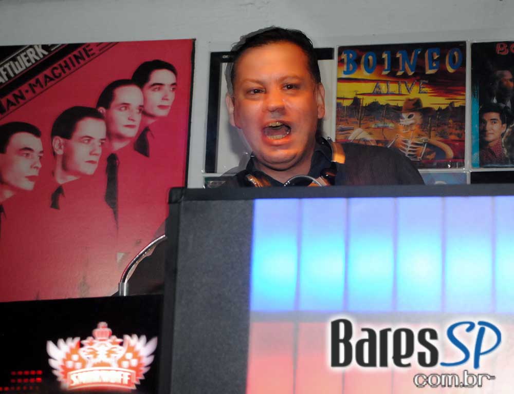 Sábado foi dia de Mega Festa Anos 80 que animou a noite da Autobahn Sábado foi dia de Mega Festa Anos 80 que animou a noite da Autobahn