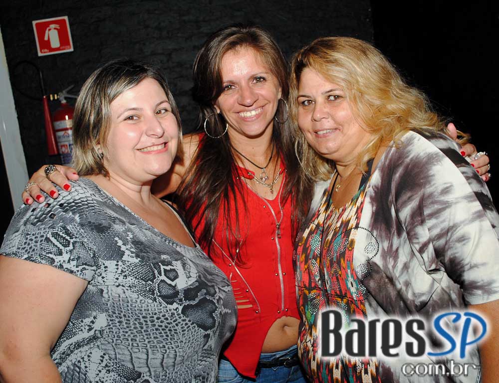 Sábado foi dia de Mega Festa Anos 80 que animou a noite da Autobahn Sábado foi dia de Mega Festa Anos 80 que animou a noite da Autobahn